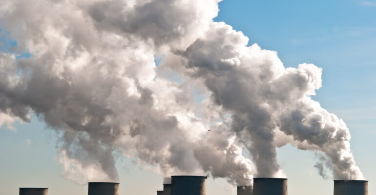 Coal power plant (c) Shutterstock